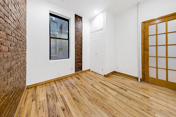 Rented by Corcoran | media 19