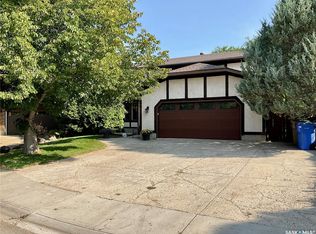 2210 Hanover CRESCENT E, Regina, SK S4V 0Z6