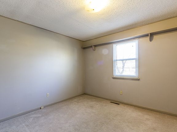 5th image of 3021 Arbor Dr