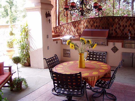 Outdoor Entertainment Area