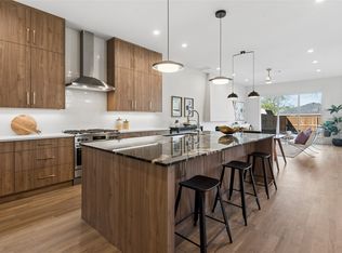 6607 Roper St, Dallas, TX 75209