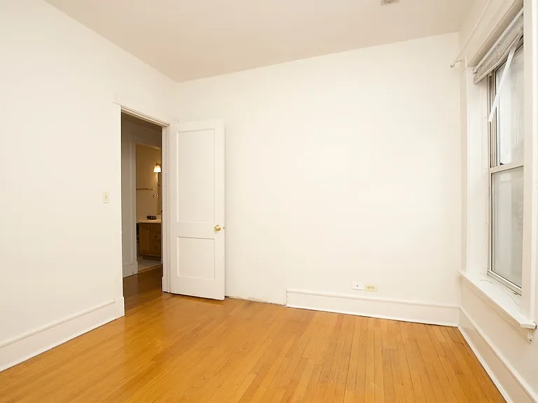 6717 N Sheridan Rd #S4 — Photo 18