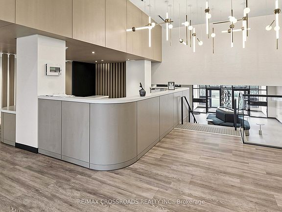 3rd image of 7950 Bathurst St #902