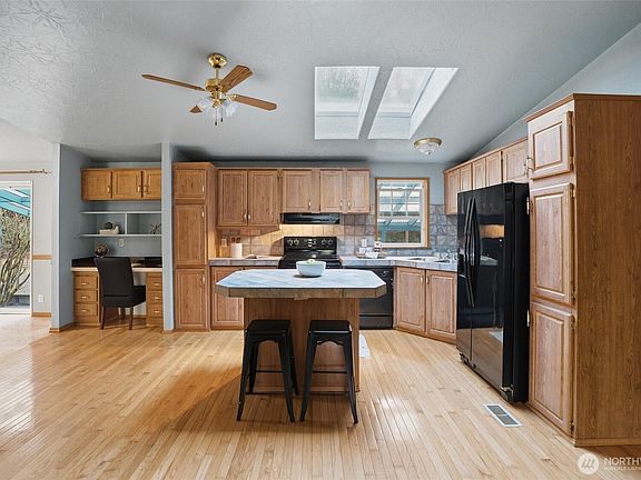 4th image of 10535 Olalla Valley Road SE