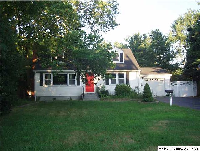 1st image of 215 Wilson Ave