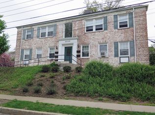 4909 Hanford St APT 1L, Douglaston, NY 11362