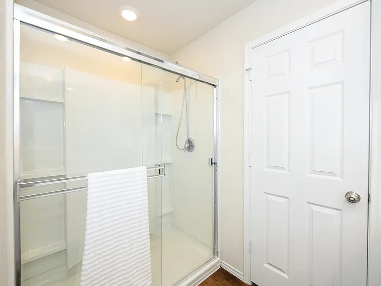 809 Beacon Hts — Photo 4