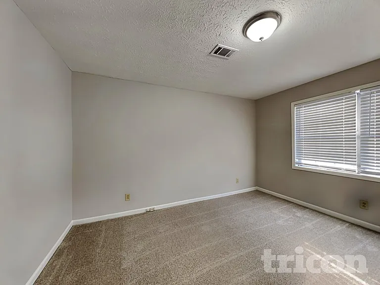 1147 Reading Dr NW — Photo 14
