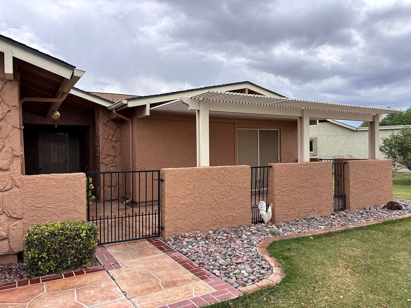 Lovely views from this 2 bed 2 bath home in the grass. Located in Leisure World a 45+ Active Adul... — Photo 1