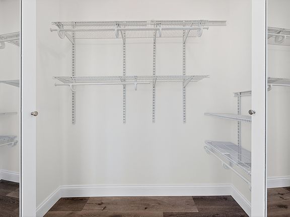 4th image of 3906 Bates St