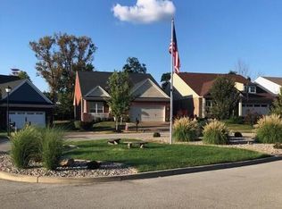 8810 Sanctuary Ln, Louisville, KY 40291