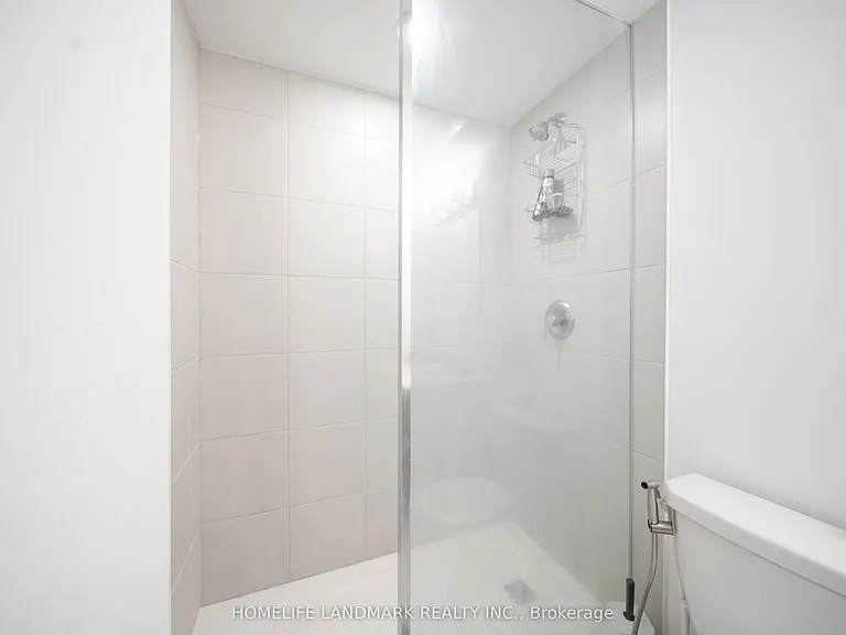4015 Hickory Dr #2 — Photo 15