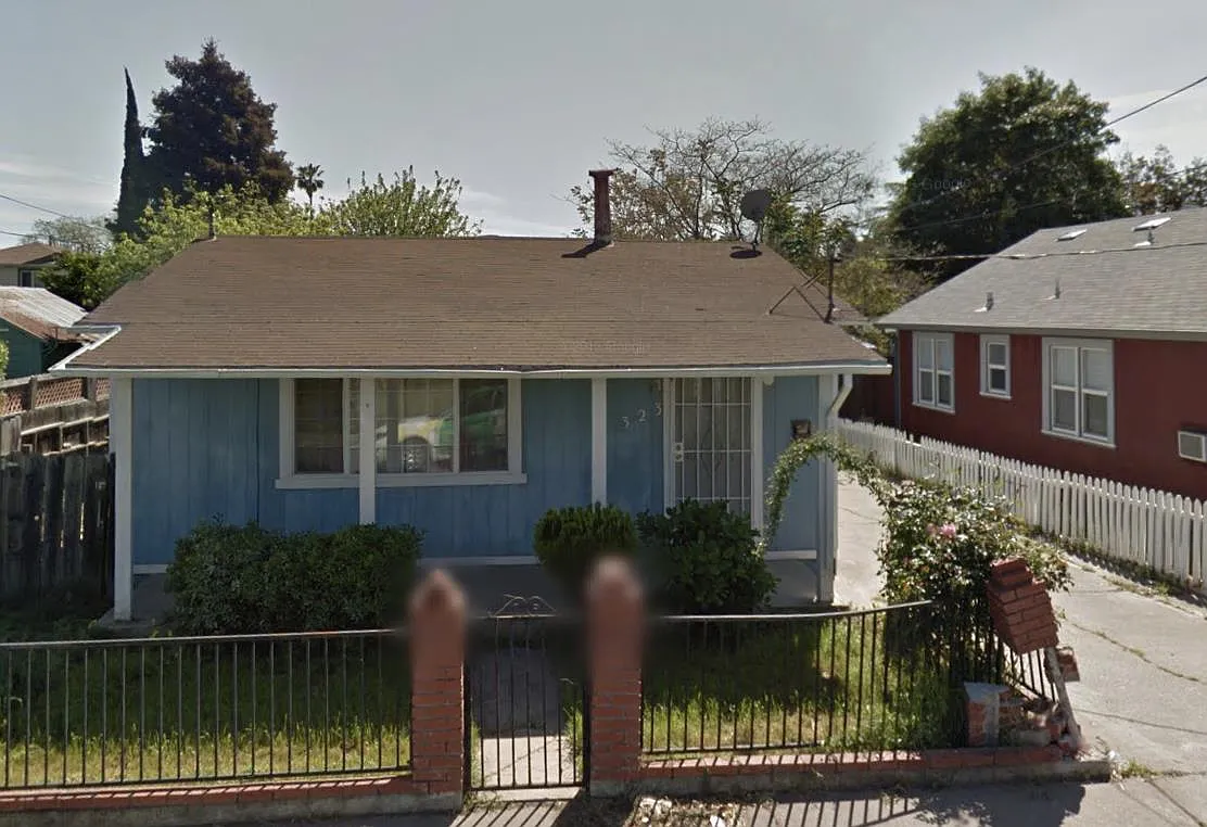 323 W 19th St photo 1