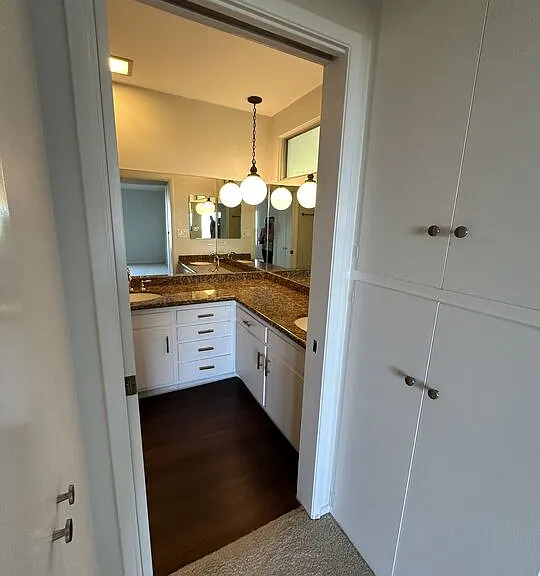 1212 Roberto Ln — Photo 7