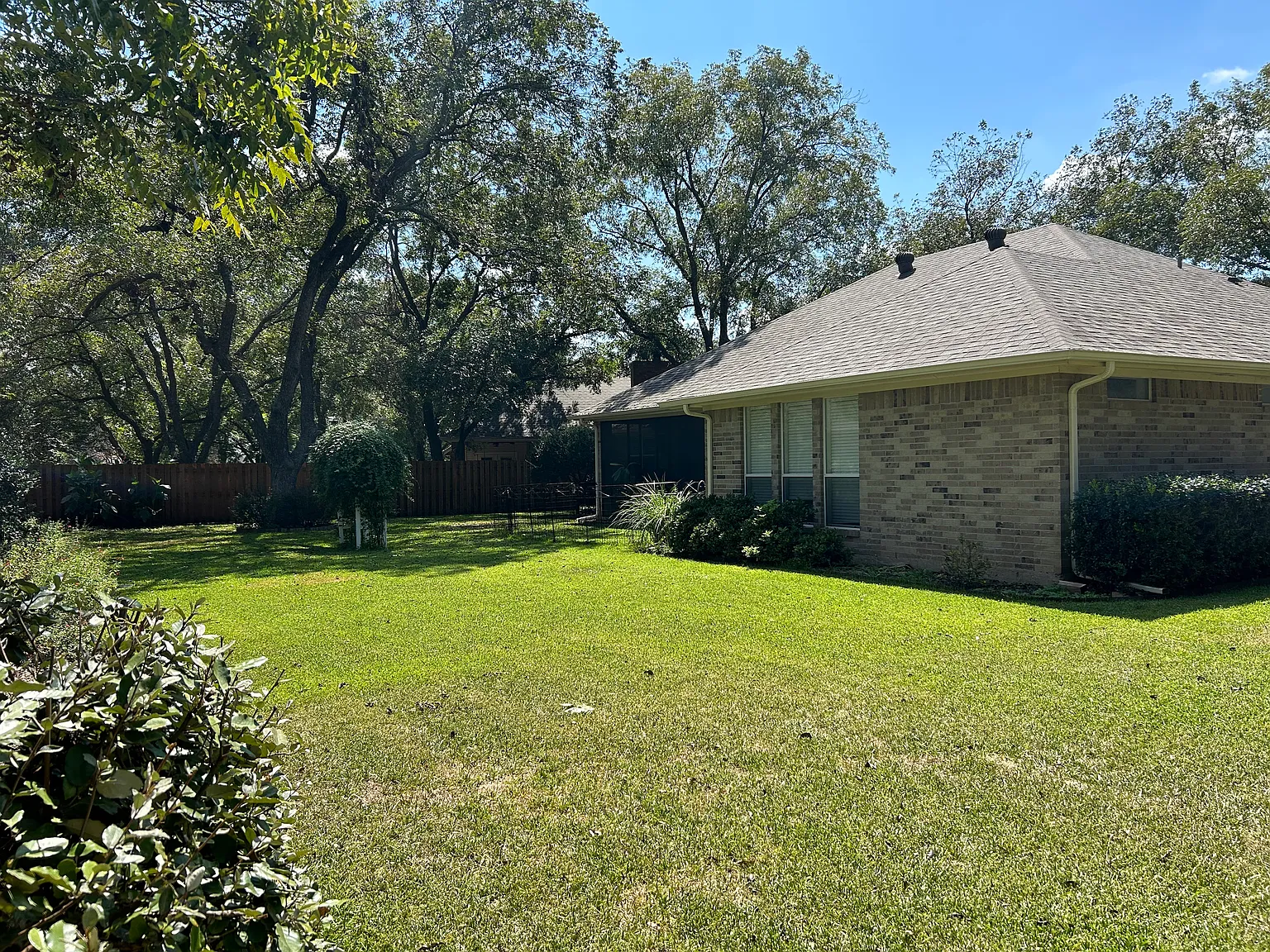 8906 Ellerslie Cir — Photo 3