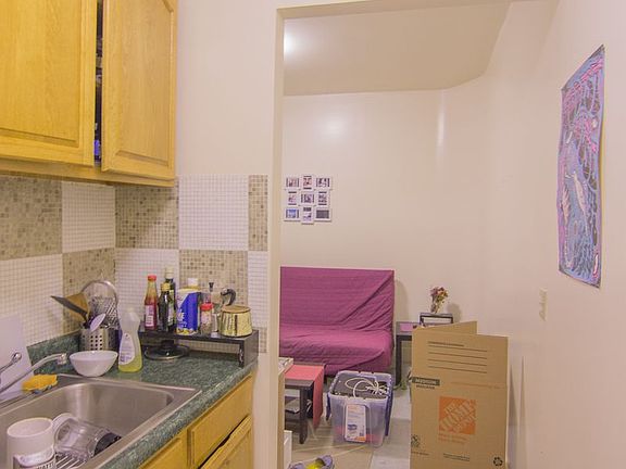 4th image of 37 Henry St APT 10