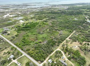 1415 16th St, Rockport, TX 78382