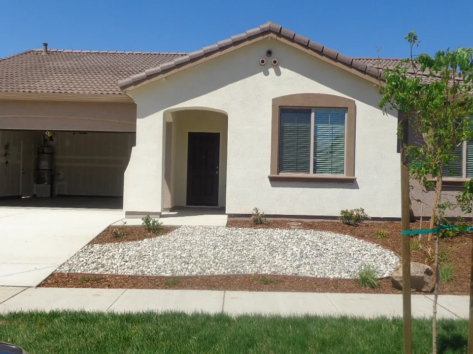 5536 Summer Land Dr