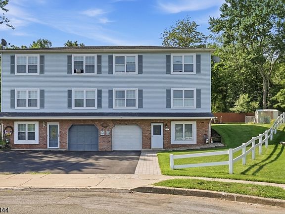 3rd image of 109 Lenape Trl