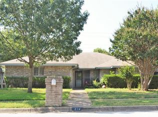 314 Saffron Ln, Euless, TX 76039