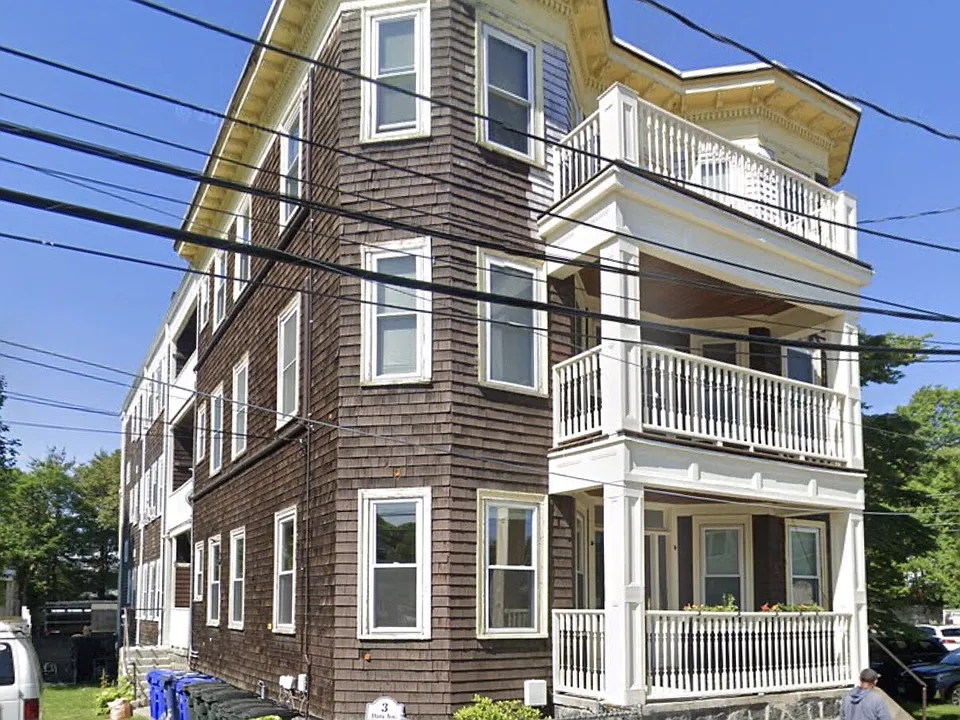 3 Dana Ave #2