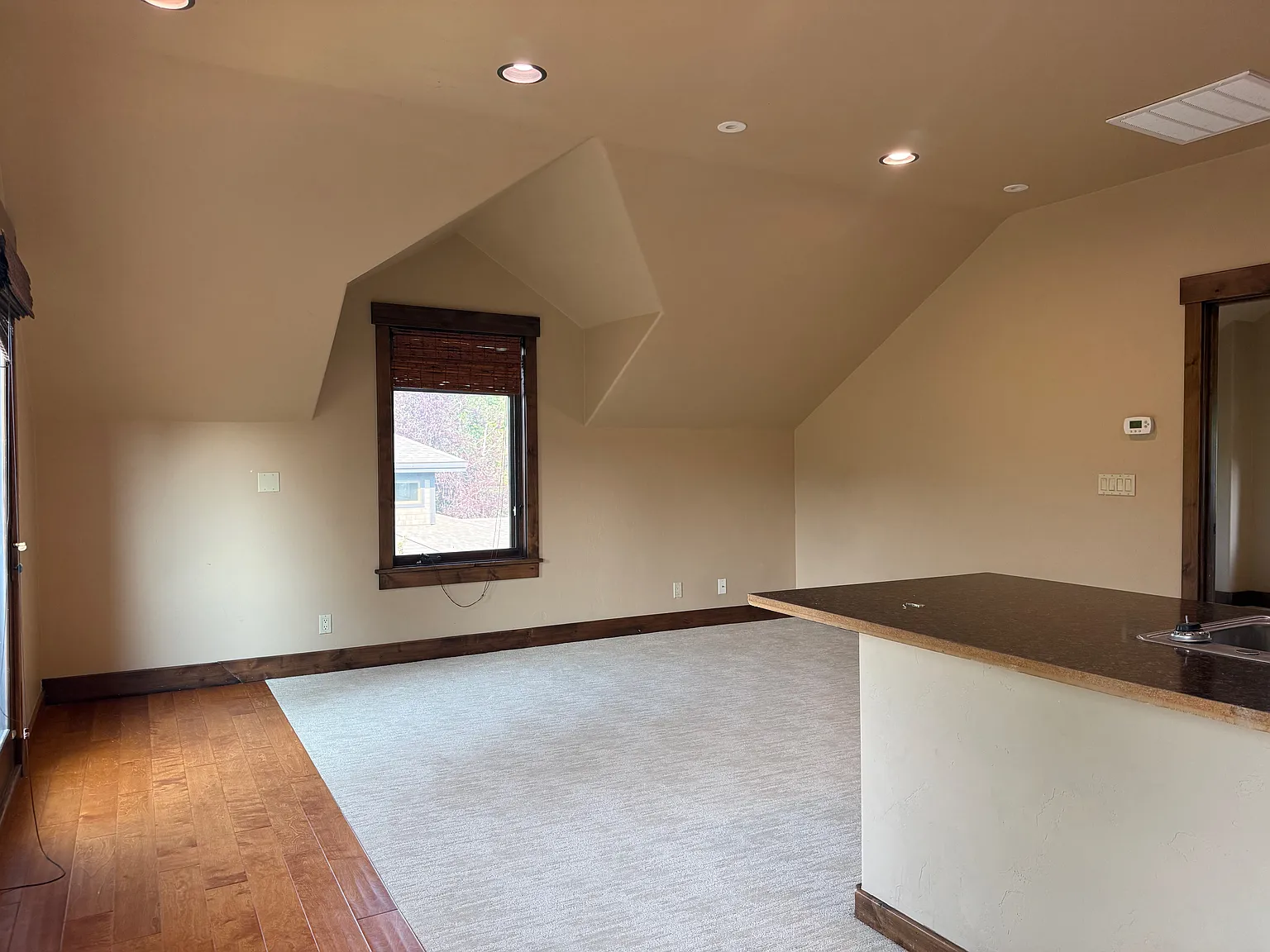 1 bed, 800 sqft, $2,200 — Photo 4