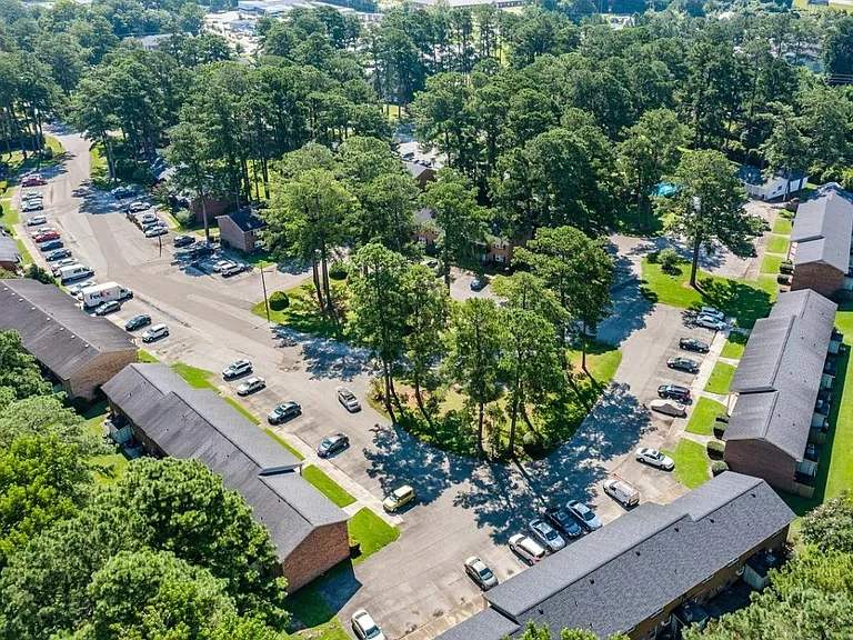 Tryon Estates — Photo 11