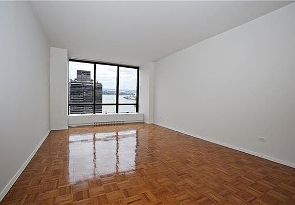 2nd image of 525 E 72nd St #39DE
