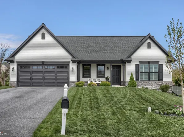 407 Orchid Cir, Lebanon, PA 17046