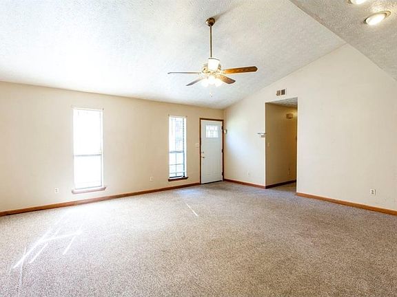 2nd image of 399 Sir Winston Ct