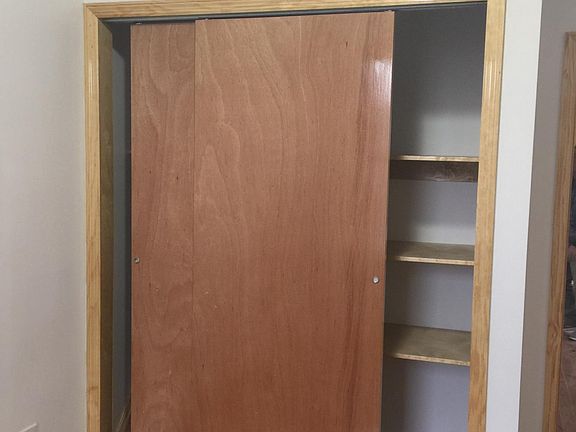 5th image of 8629 86th St Fl 2