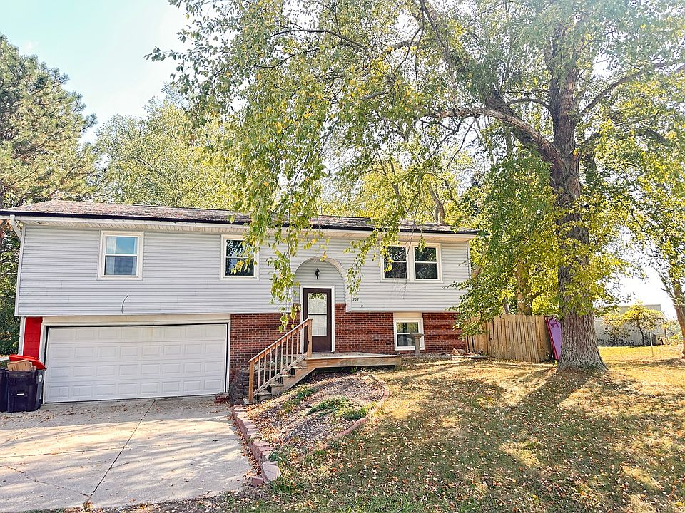 1st image of 702 W Mount Pleasant Dr