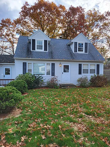 141 Greenwood Ct Photo 1