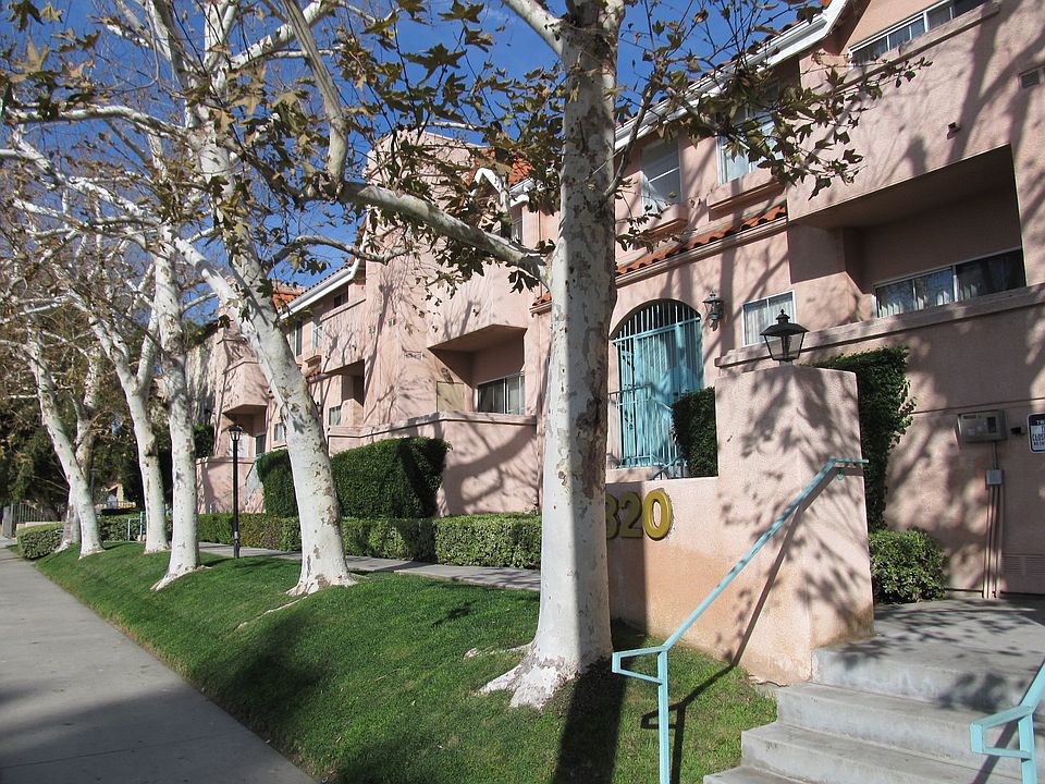 1st image of 7320 Balboa Blvd Unit 117