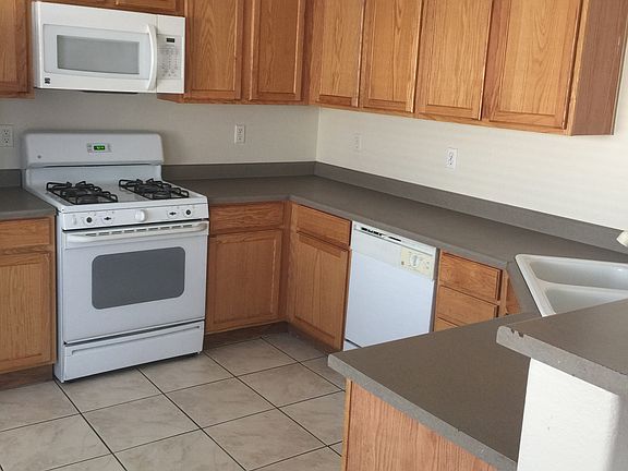4th image of 6075 Clovelly St
