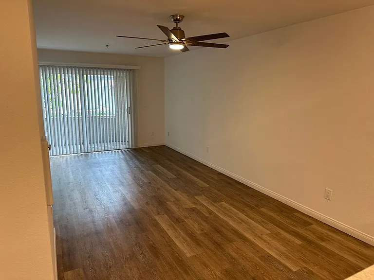 Hillcrest Summit Apartments — Photo 7