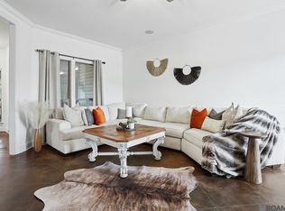 12743 Roe Dr, Walker, LA 70785