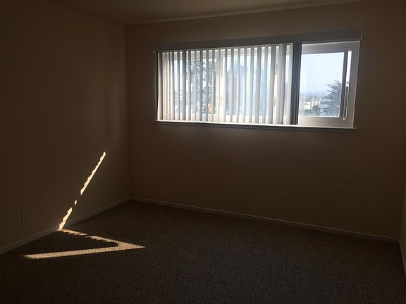 4th image of 3939 Noriega St #3