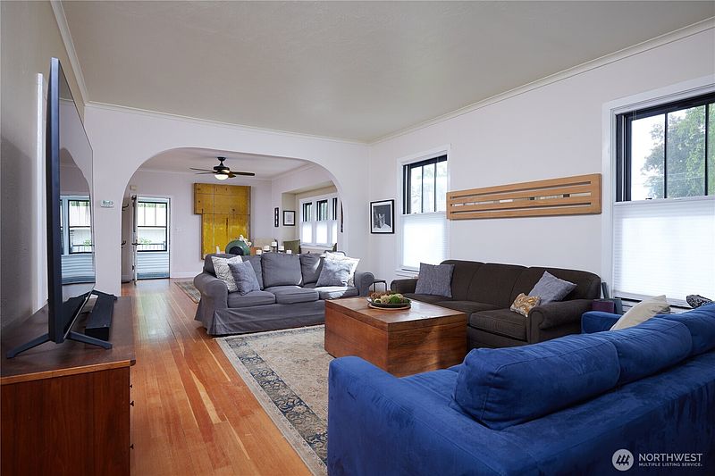 3rd image of 1459 Jackson Street