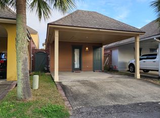 106 Coconut Grove Cir, Lafayette, LA 70508