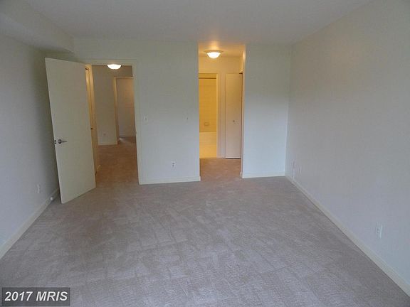 2nd image of 2104 Chesapeake Harbour Dr APT T2