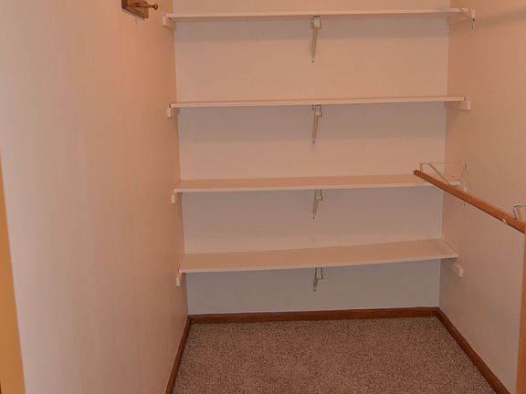 5th image of 8815 Crestview Dr