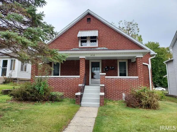 1432 Vine St, Jasper, IN 47546