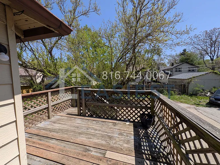 5225 Woodland Ave — Photo 23