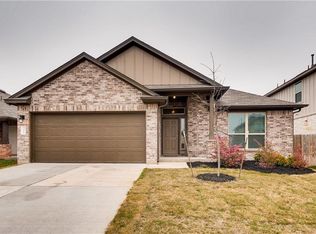 321 Limerick Rd, Buda, TX 78610