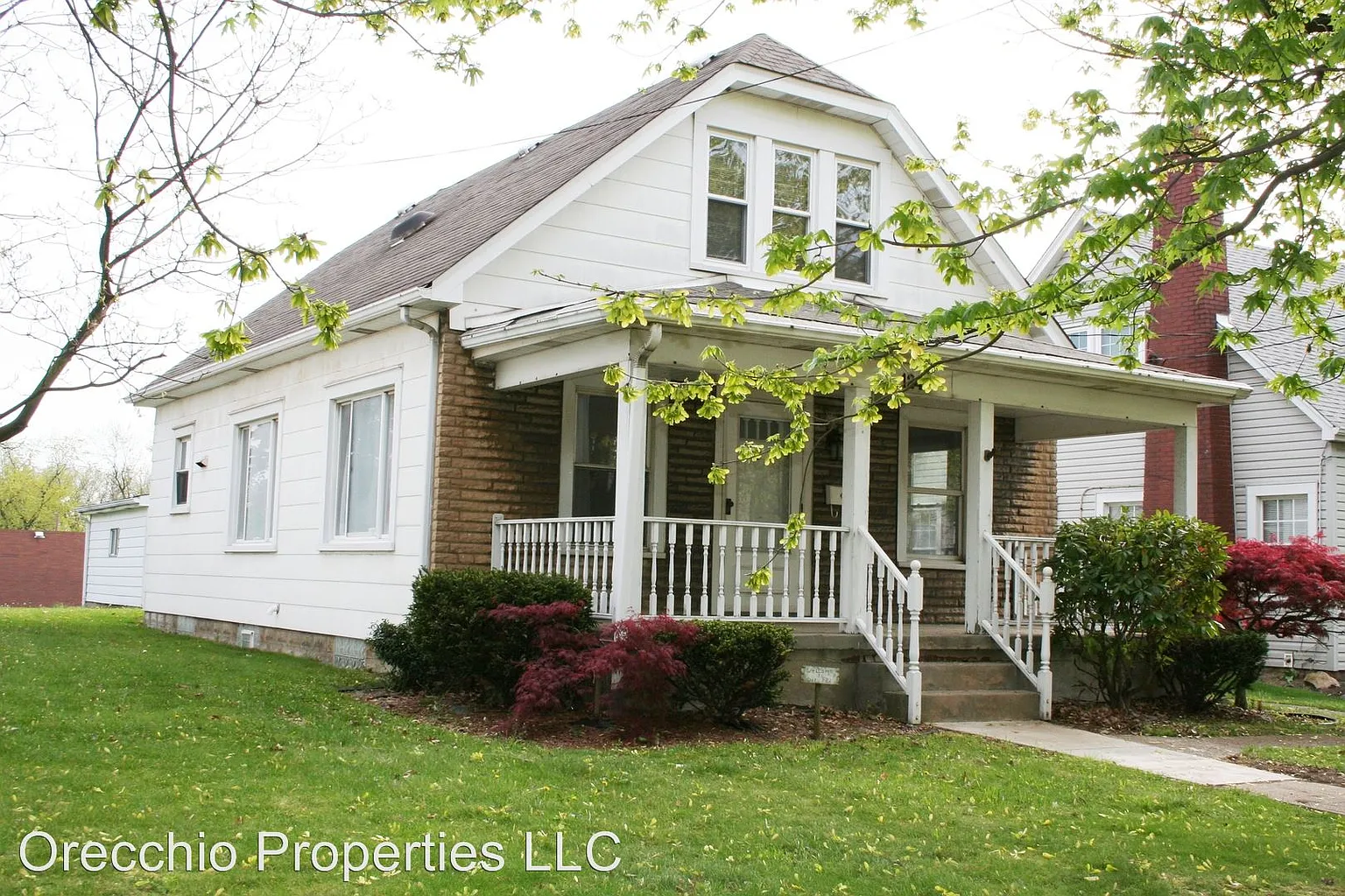 1244 Elmhurst Dr photo 1