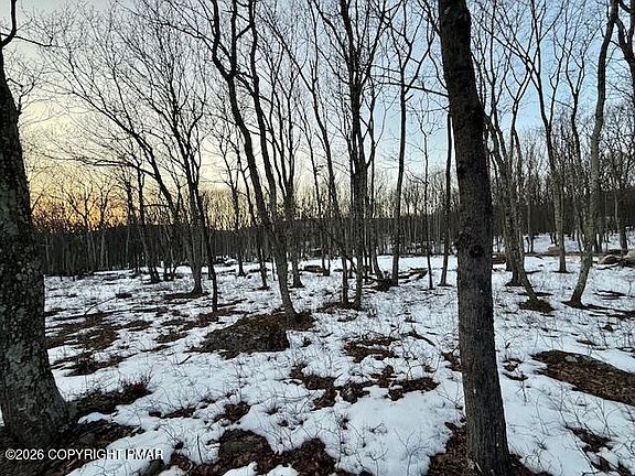 3rd image of 311 Rinker Rd