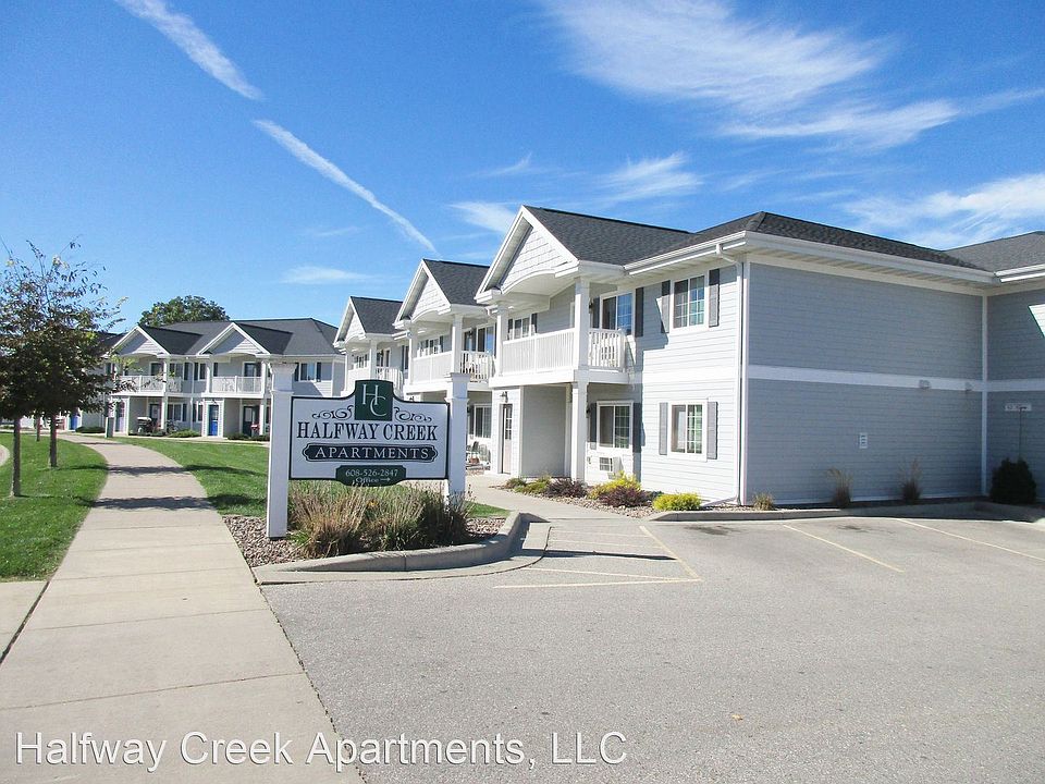 1st image of 960 Linden Dr APT 206