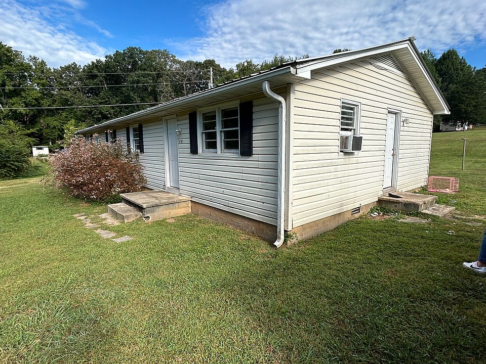 1st image of 4880 Cameron Cir