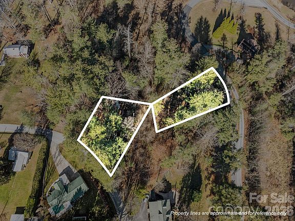 3rd image of 114 Oscelake Way